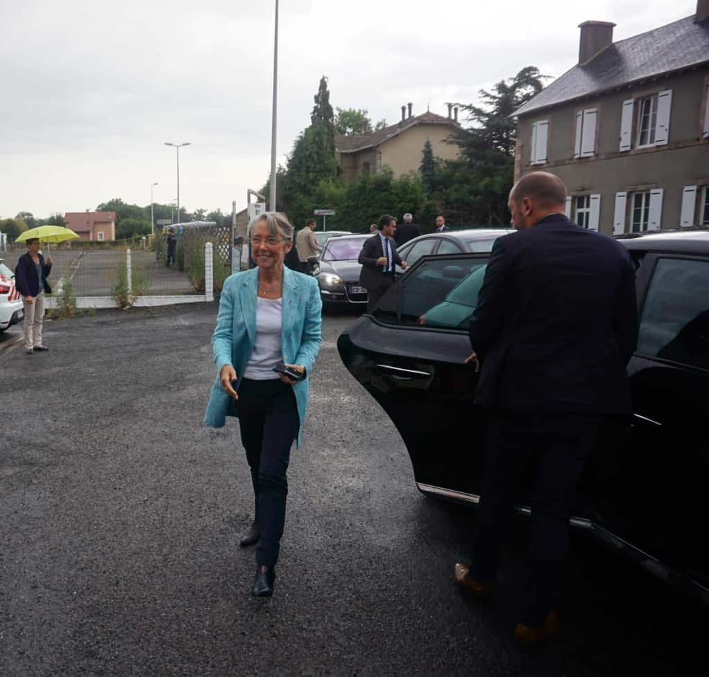 Comme elle l’avait annoncé le 28 septembre 2017, à Paris, lors d’une réunion sur les conclusions du rapport Delebarre au sujet du désenclavement du Limousin, Madame la Ministre des Transports s’est rendue en Haute-Vienne pour échanger avec les élus et les acteurs économiques locaux des enjeux de la mobilité sur notre territoire.