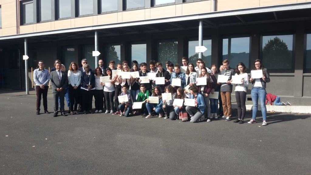 J'ai participé ce matin à la cérémonie républicaine de remise du diplôme du Brevet au collège Jean Rostand à Saint-Sulpice-Laurière.