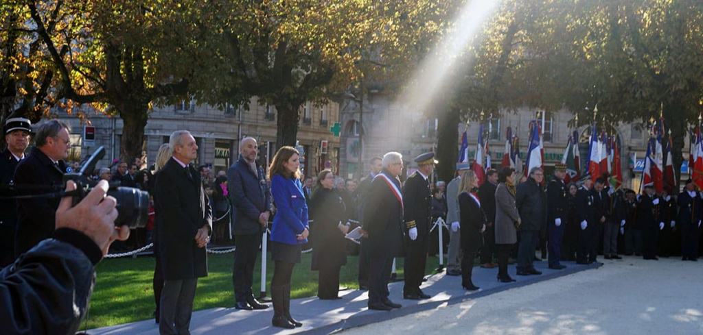 Inauguration de la stèle qui rend hommage à nos 3009 ancêtres limougeauds morts pour la France, à l'occasion de la cérémonie du centenaire du 11 novembre.