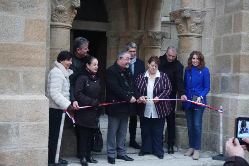 Retour à Saint-Sulpice-les-Feuilles pour inaugurer la rénovation du clocher de l'église, après avoir visité le chantier l'été dernier.