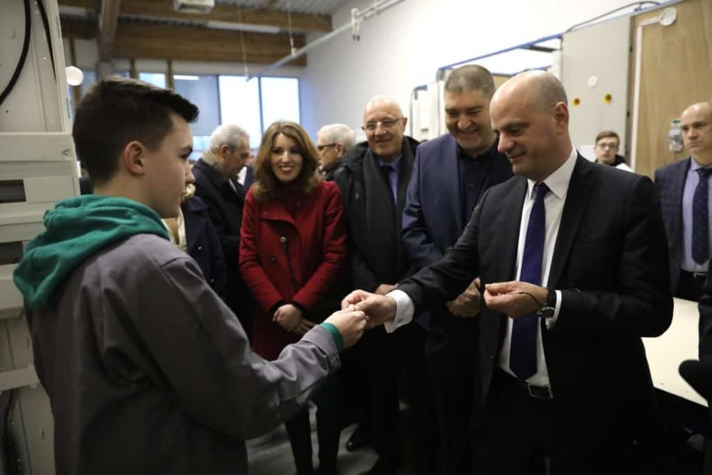 Le ministre de l’Éducation Nationale et de la Jeunesse, Jean-Michel BLANQUER est venu à Limoges visiter le lycée Maryse Bastié avant d’ouvrir les premières assises de l’orientation organisées par la Région Nouvelle-Aquitaine.