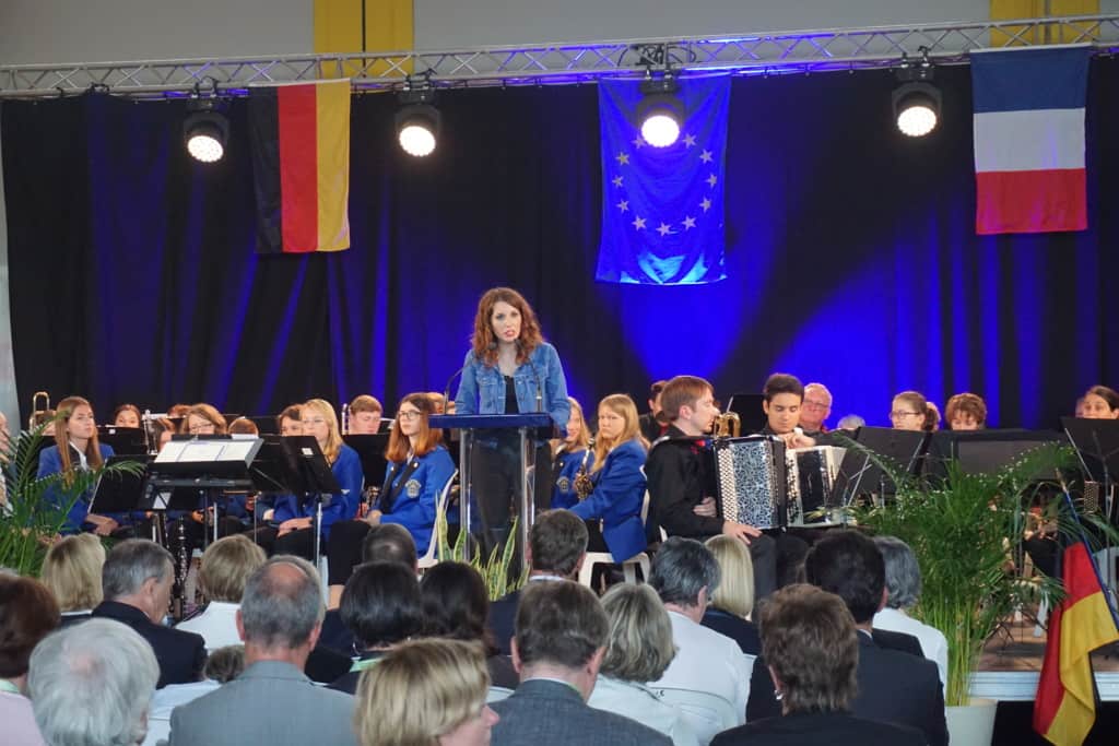 Présente aux 35 ans du jumelage entre les communes d'Isle et de Gunzenhausen, pour célébrer l'Europe et l'amitié franco-allemande.