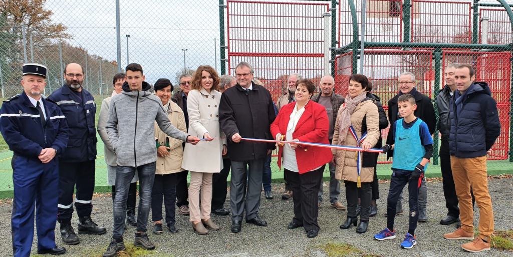 Présente à l'inauguration du city-stade à Saint-Hilaire-la-Treille : un équipement ludique pour petits et grands sportifs.