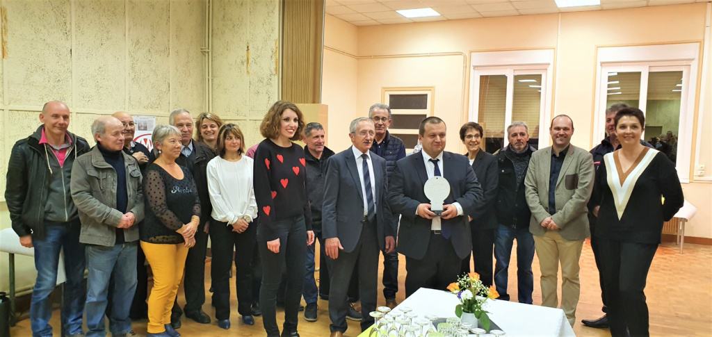 Très heureuse de participer à la remise du trophée du Village de la reprise artisanale 2019 à la commune de Saint-Sornin-Leulac.