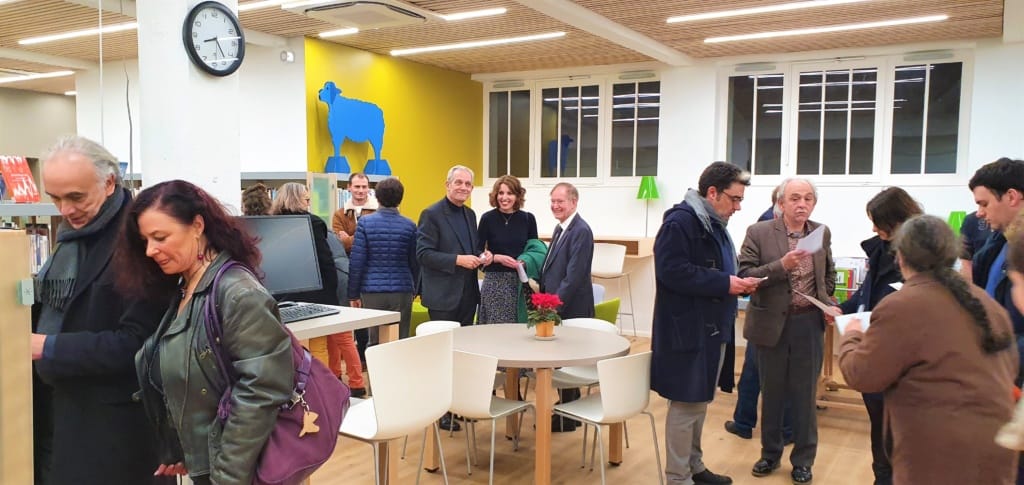 Après avoir visité le site en travaux l'année dernière, j'ai eu l'honneur d'inaugurer la nouvelle halle aux grains et la médiathèque 