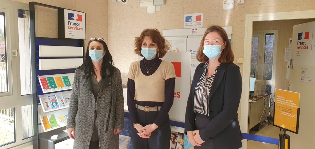 J’ai rencontré Madame Sophie Drieux, Maire d'Arnac-la-Poste et Madame Bourrel, Déléguée territoriale de La Poste, à la Maison France Services de la commune.