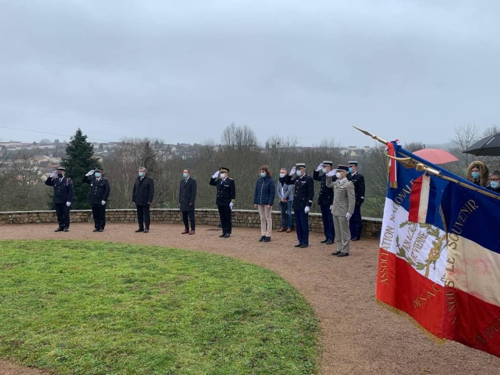 La nation n'oublie pas. 
Cérémonie en hommage aux victimes du terrorisme ce matin à Limoges.